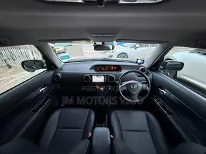 Toyota Corolla Rumion 2013 Black