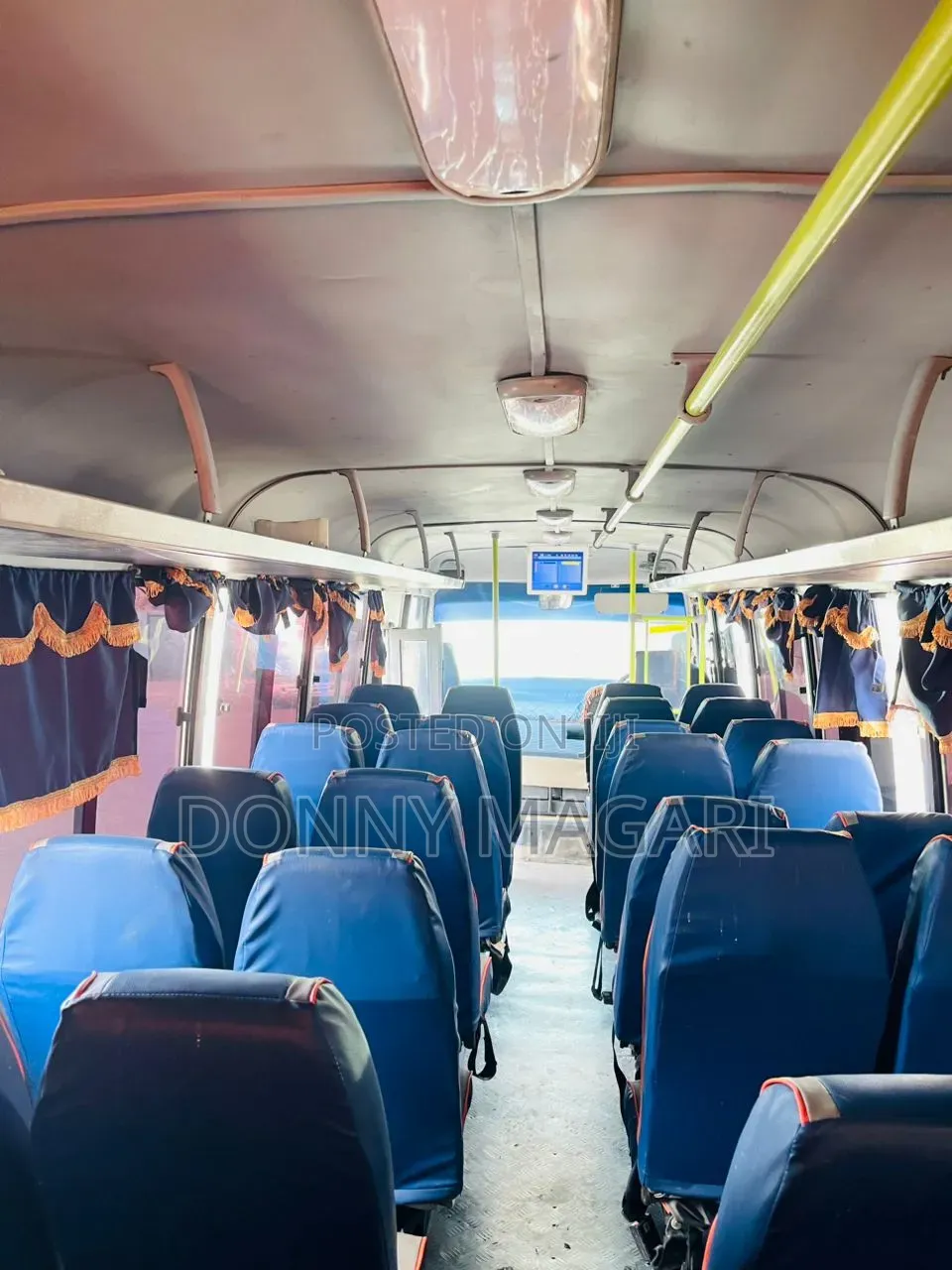 Tata Starbus Ultra Skool 2005 White