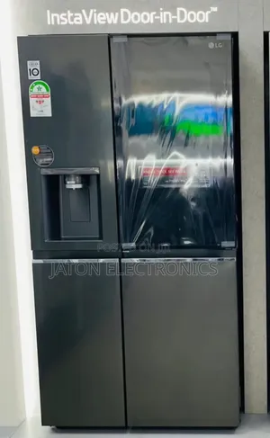 Lg Refrigerator - Instaview 635 Liters