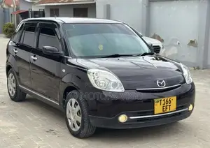 Mazda Verisa 2009 Burgundy