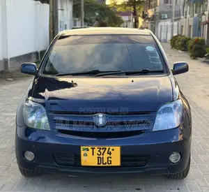 Toyota IST 2003 Blue