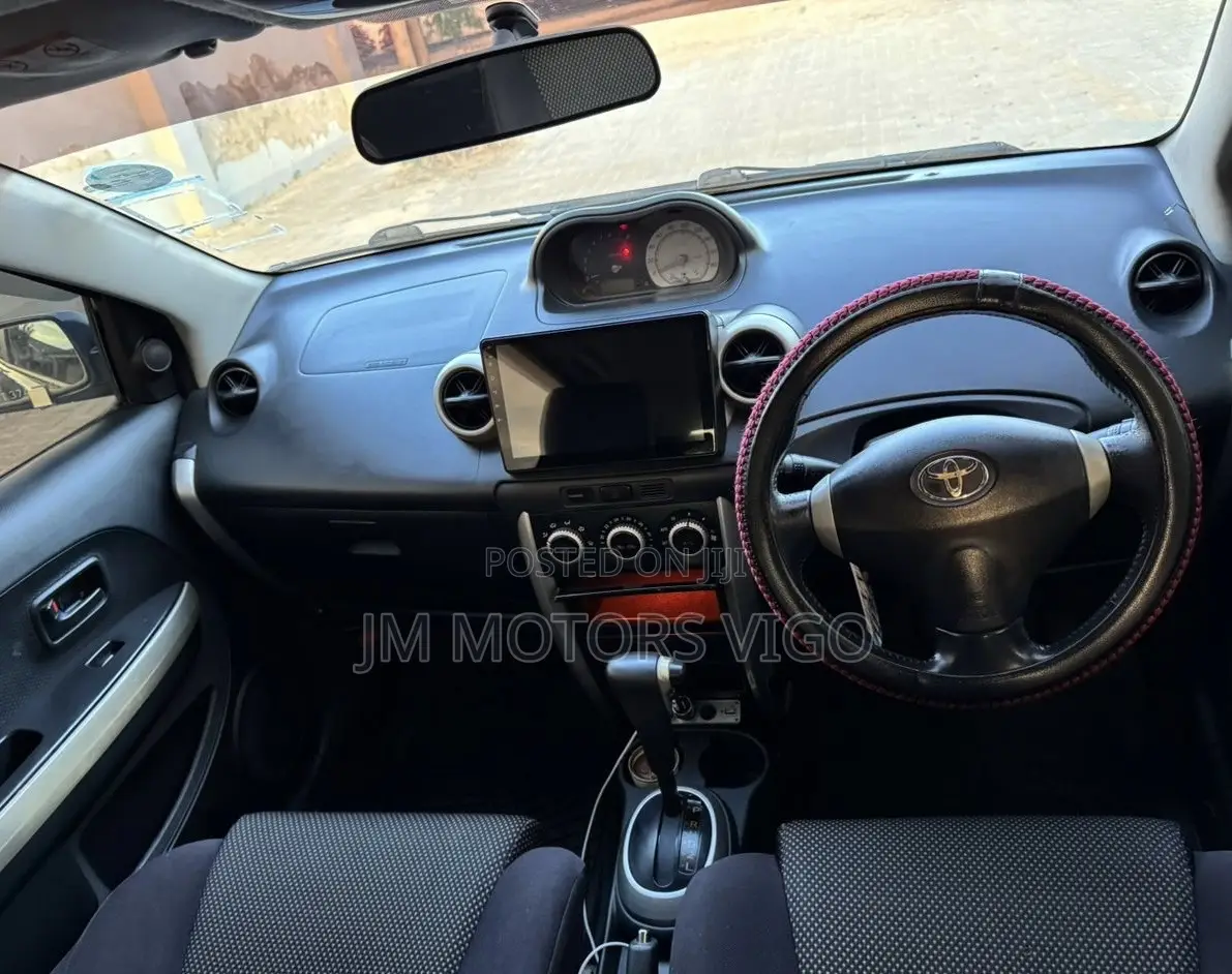Toyota IST 2003 Blue