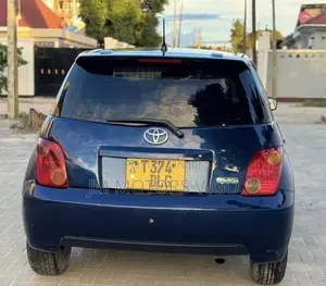 Toyota IST 2003 Blue