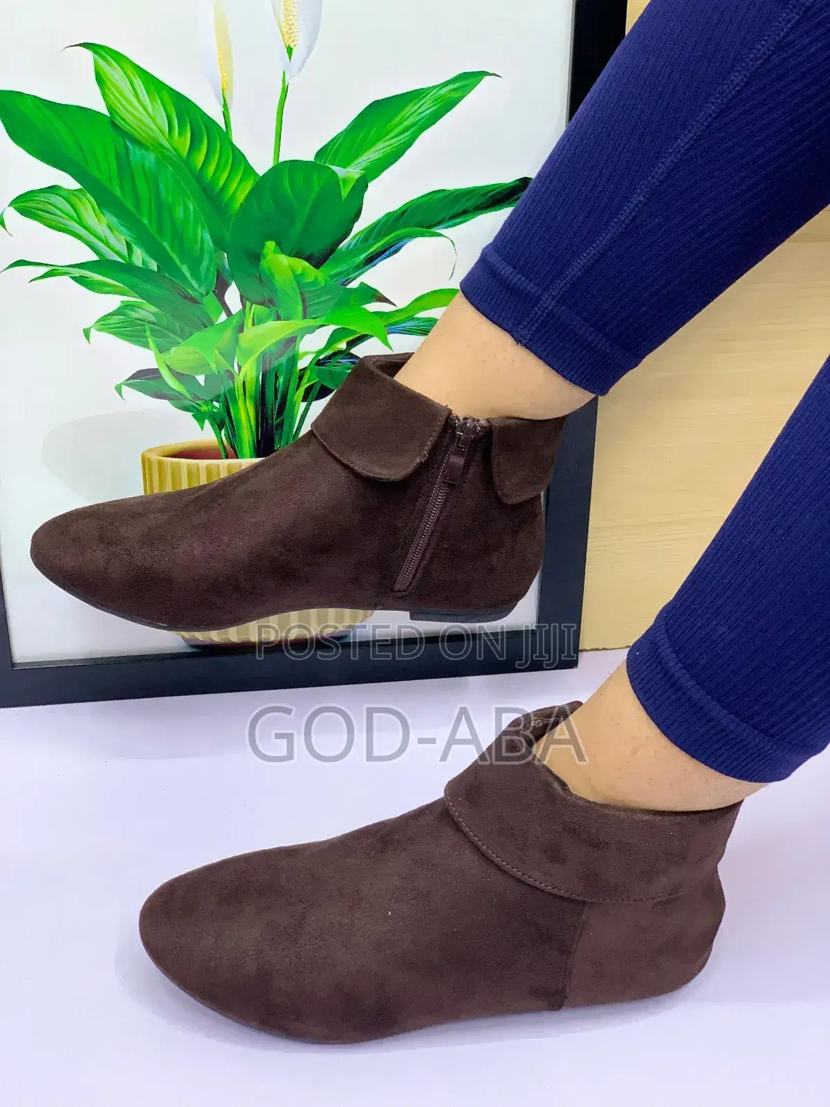 Women's Shoes//Travolta