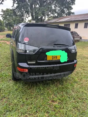 Mitsubishi Outlander 2010 Black
