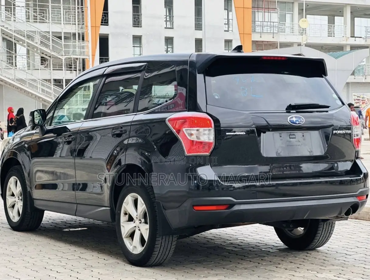 Subaru Forester 2015 Black