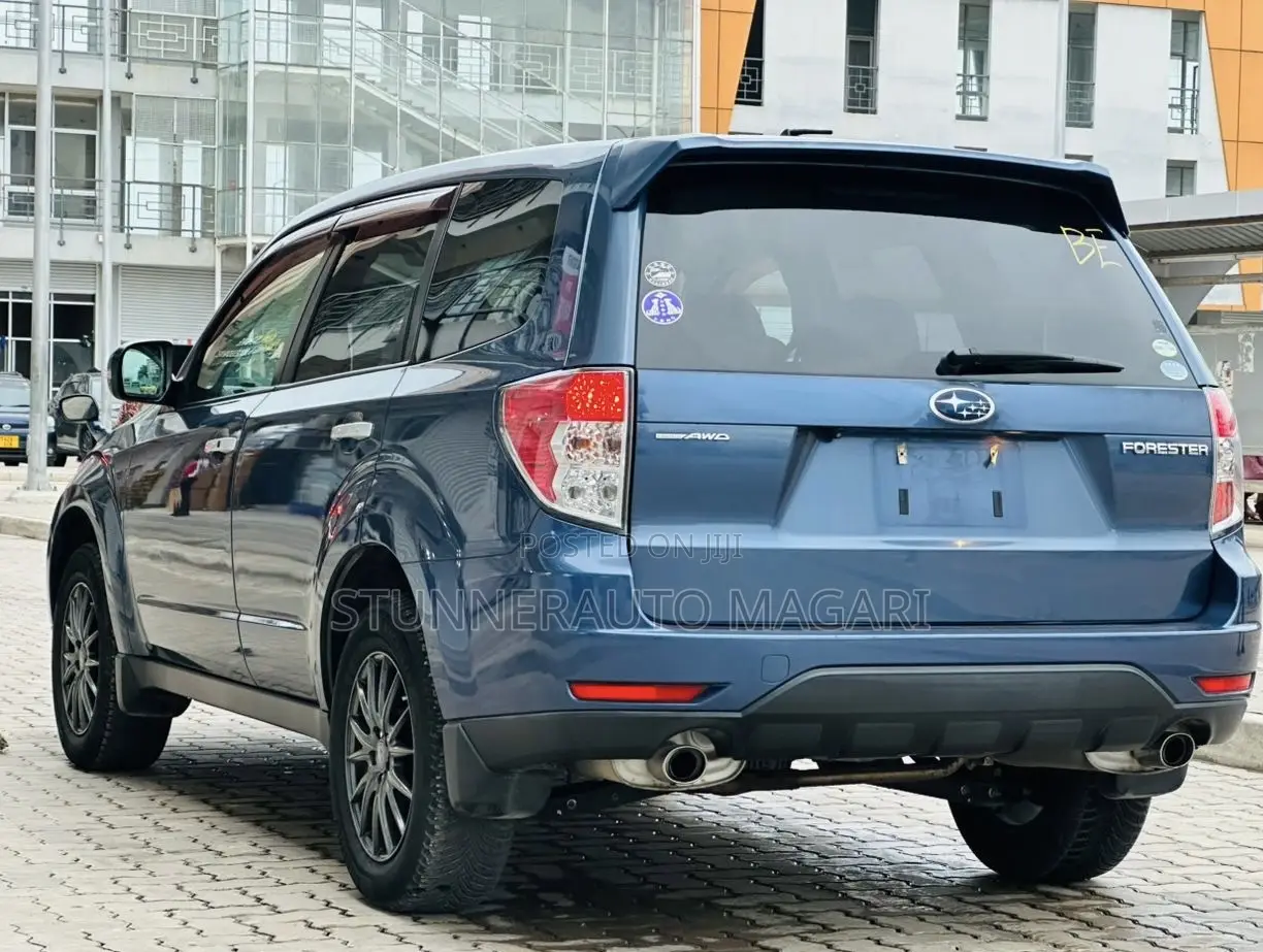 Subaru Forester 2011 Blue
