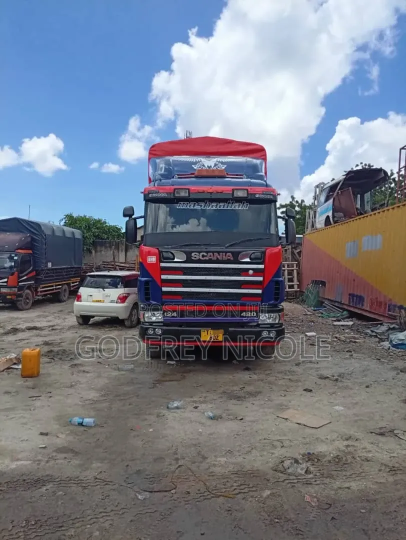 Scania Mende 124 420