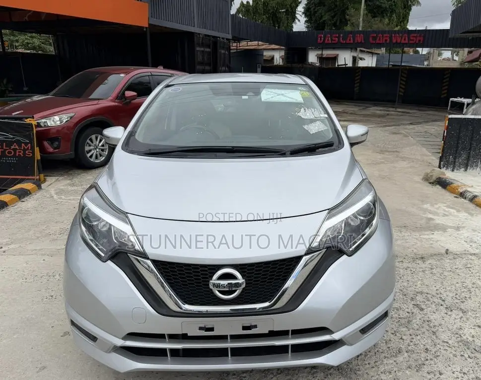 Nissan Note 2018 Silver