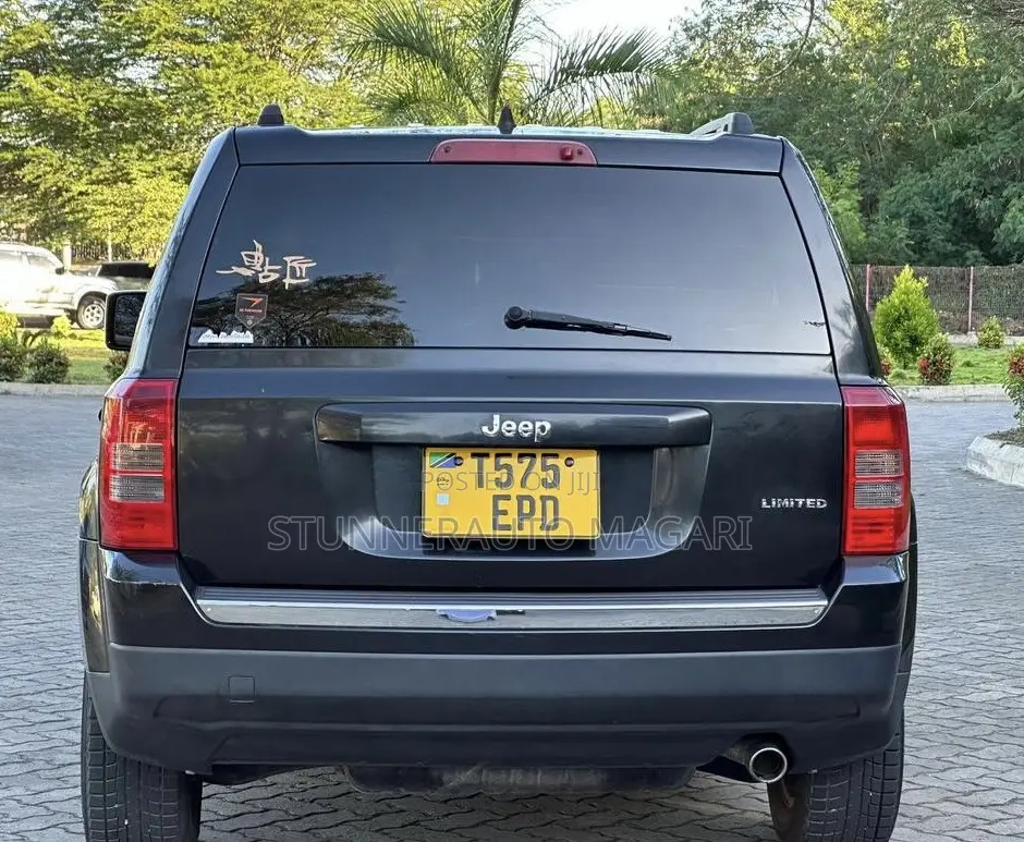 Jeep Patriot 2011 Black