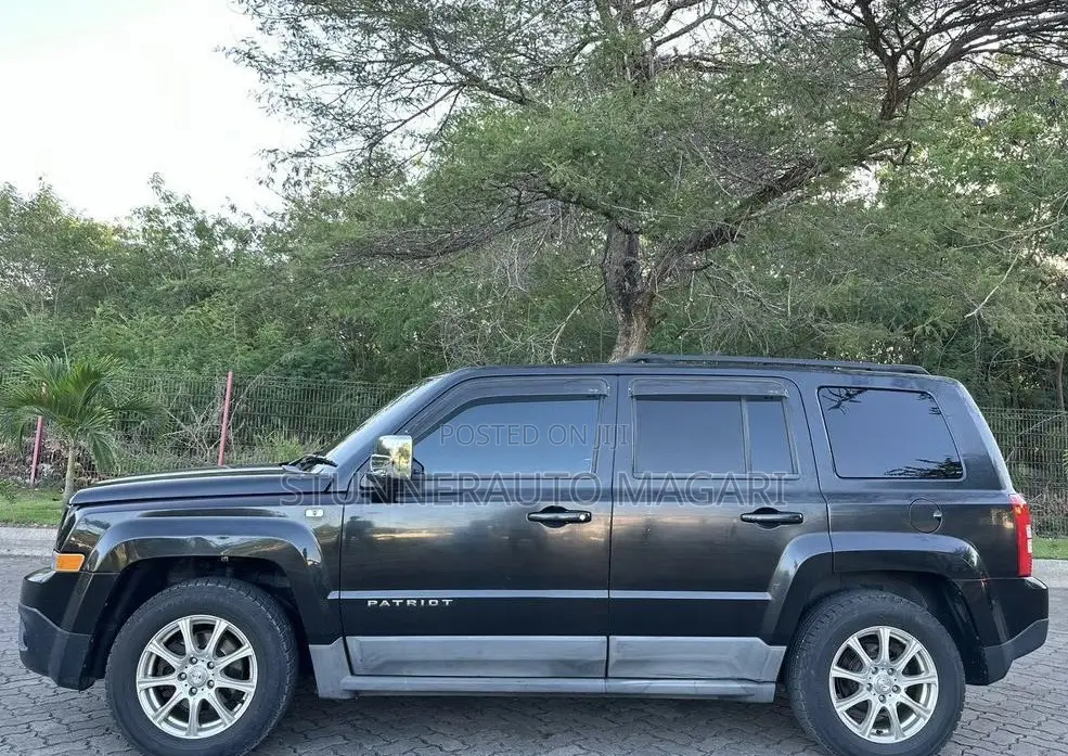 Jeep Patriot 2011 Black