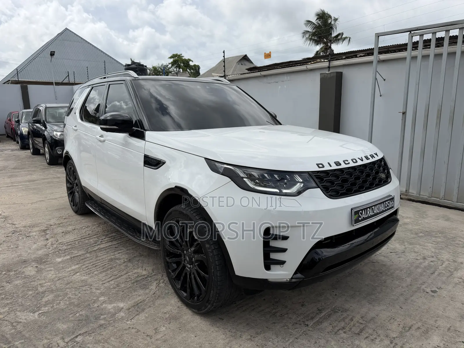 Land Rover Discovery HSE LUXURY 4x4 2018 White
