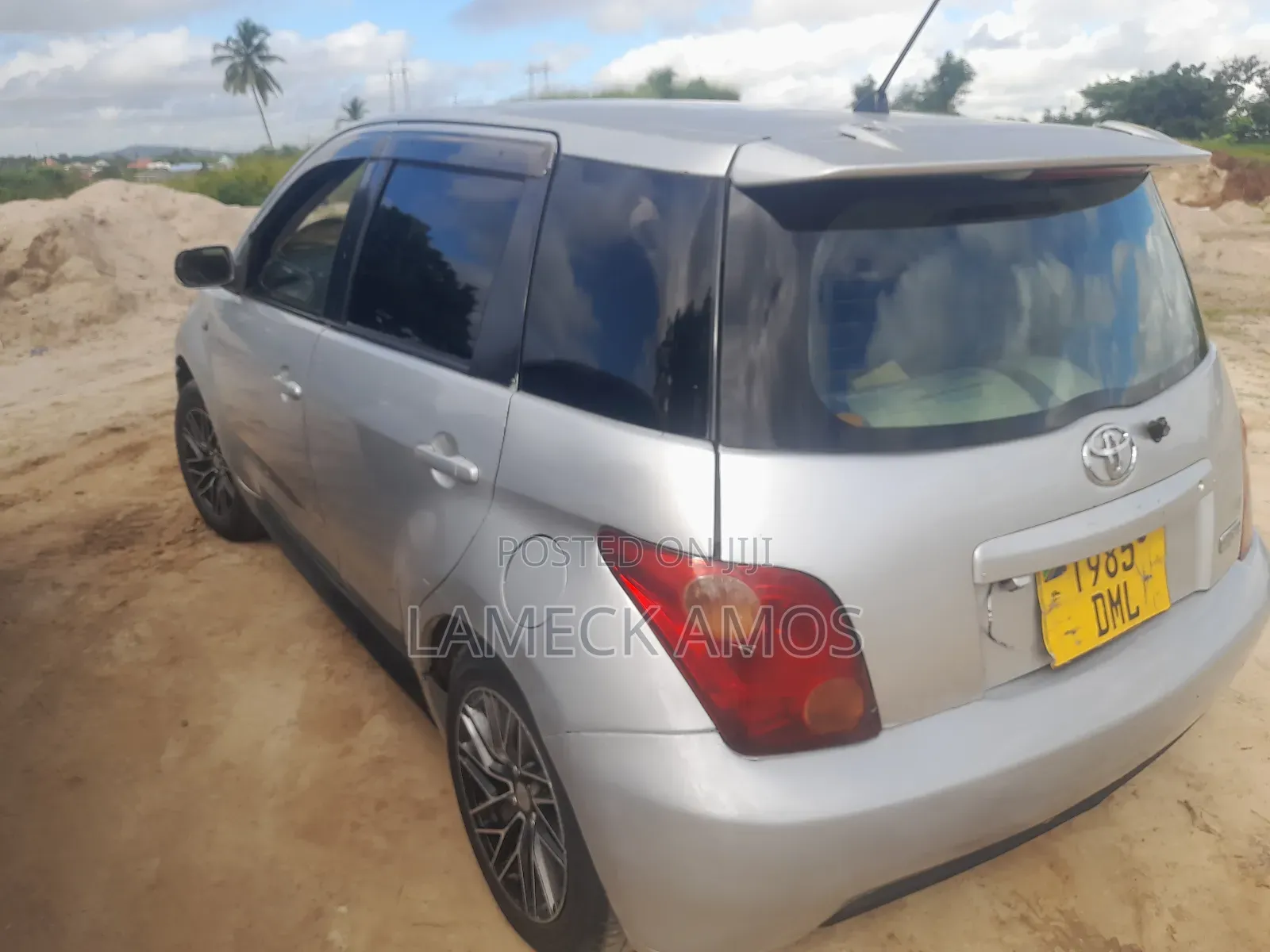 Toyota IST 2005 Silver