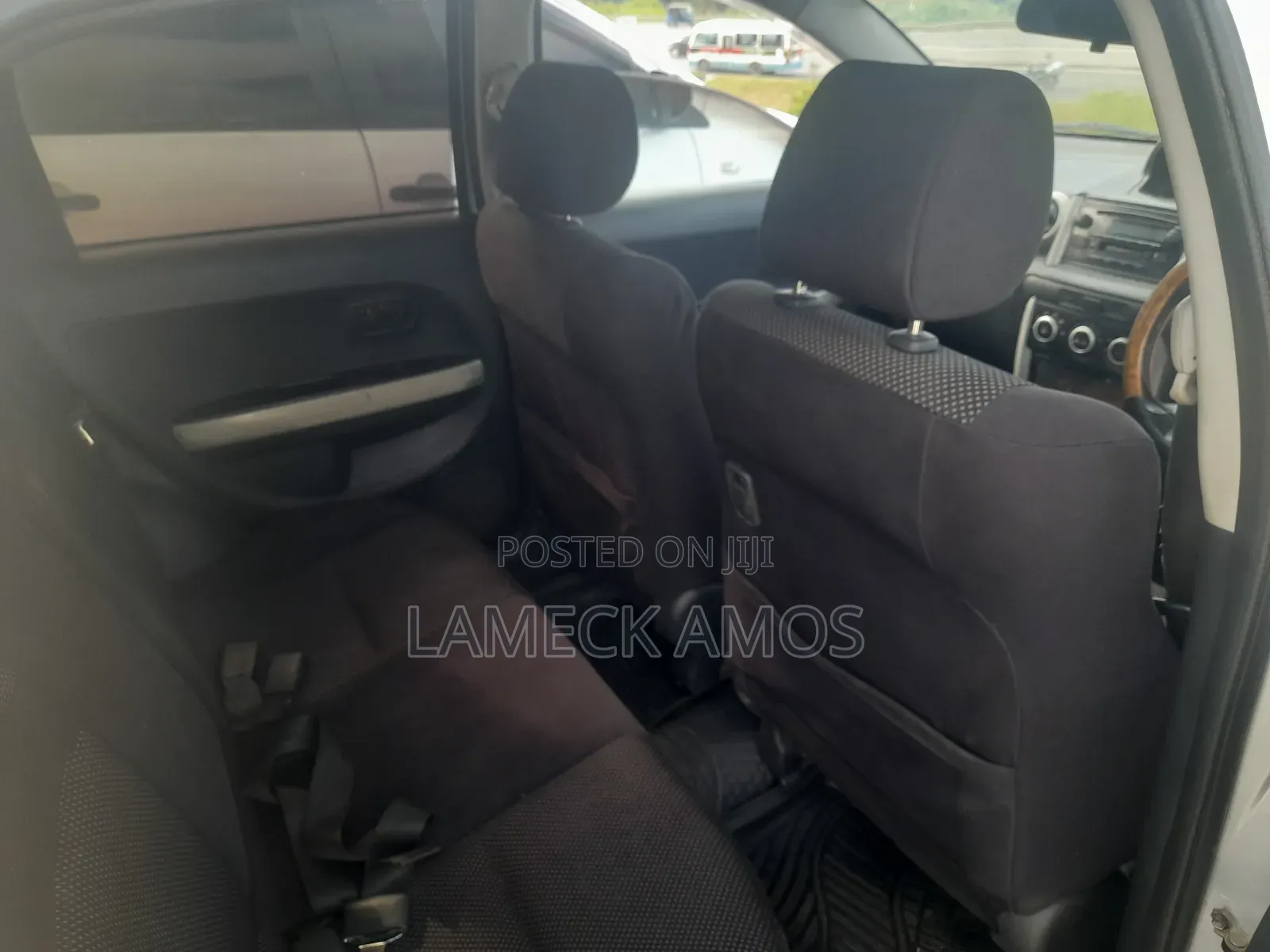 Toyota IST 2005 Silver