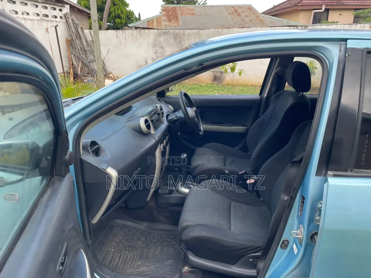 Toyota IST 2005 Blue
