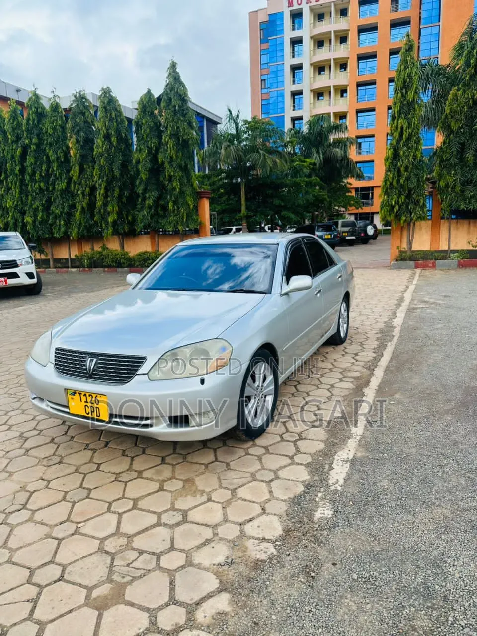 Toyota Mark II 2003 Silver