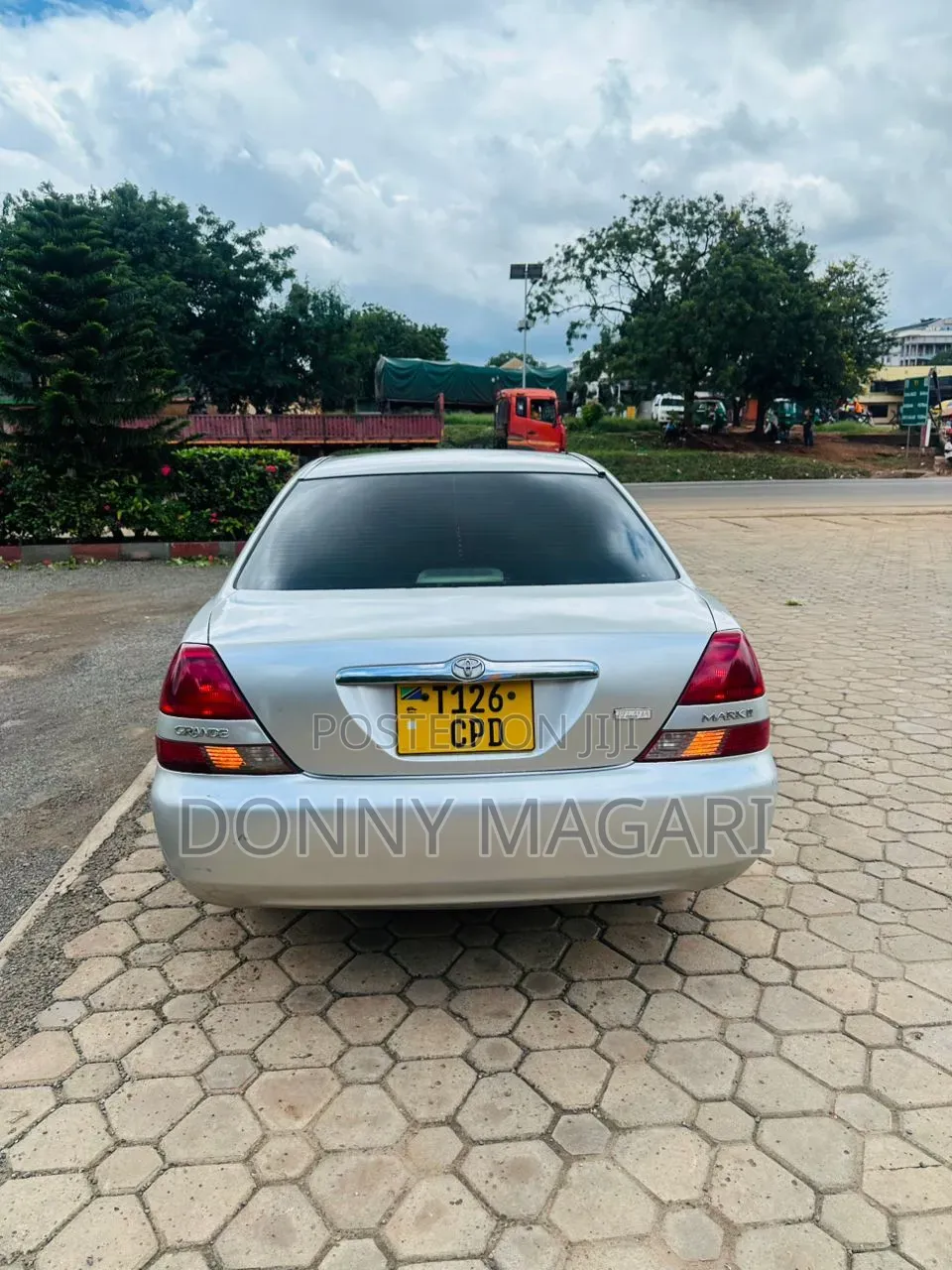 Toyota Mark II 2003 Silver