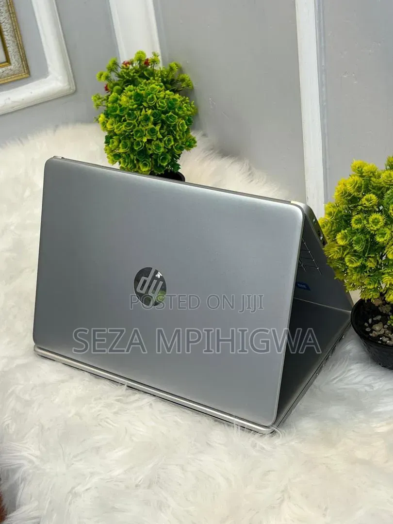 New Laptop HP 8GB SSD 256GB