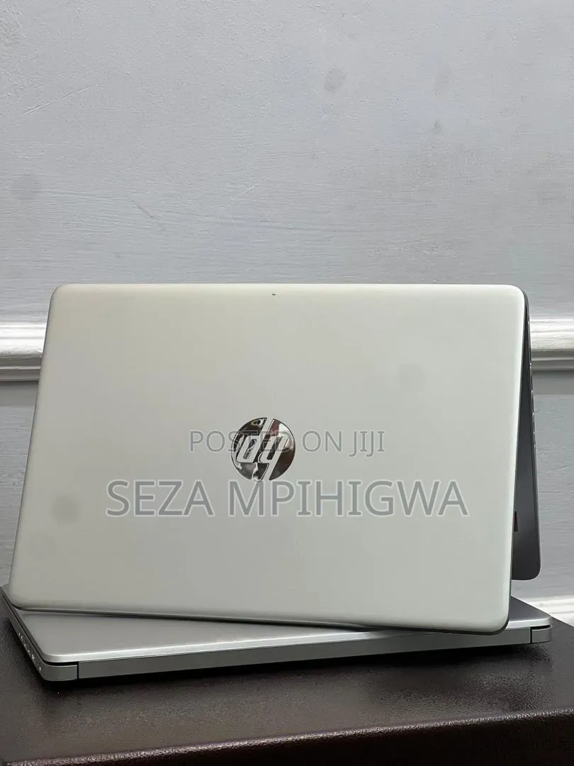 New Laptop HP 8GB SSD 256GB