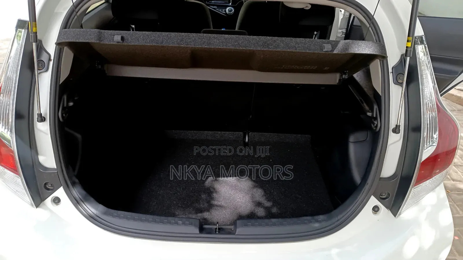 Toyota Aqua 2017 White