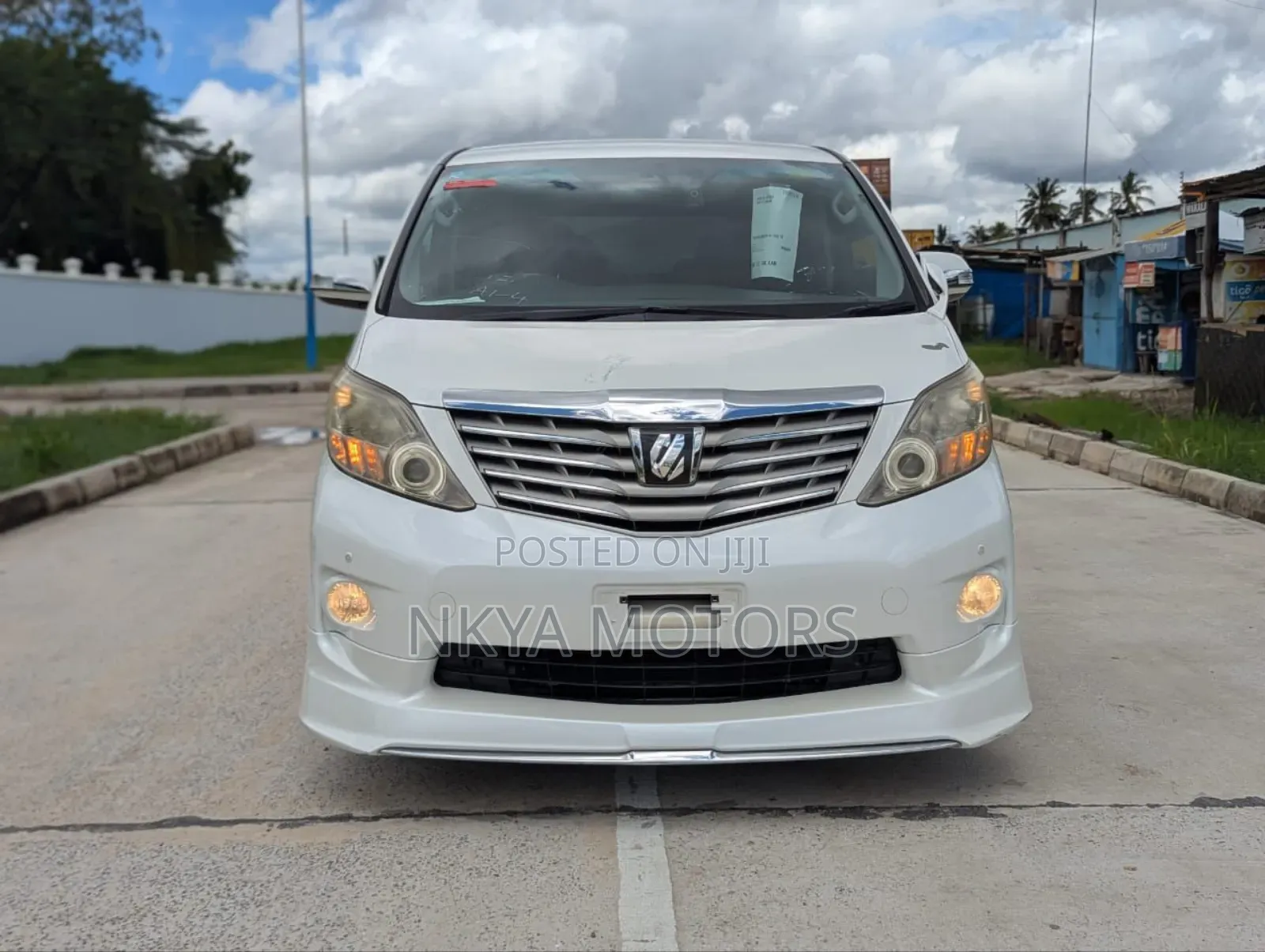 Toyota Alphard 2010 White