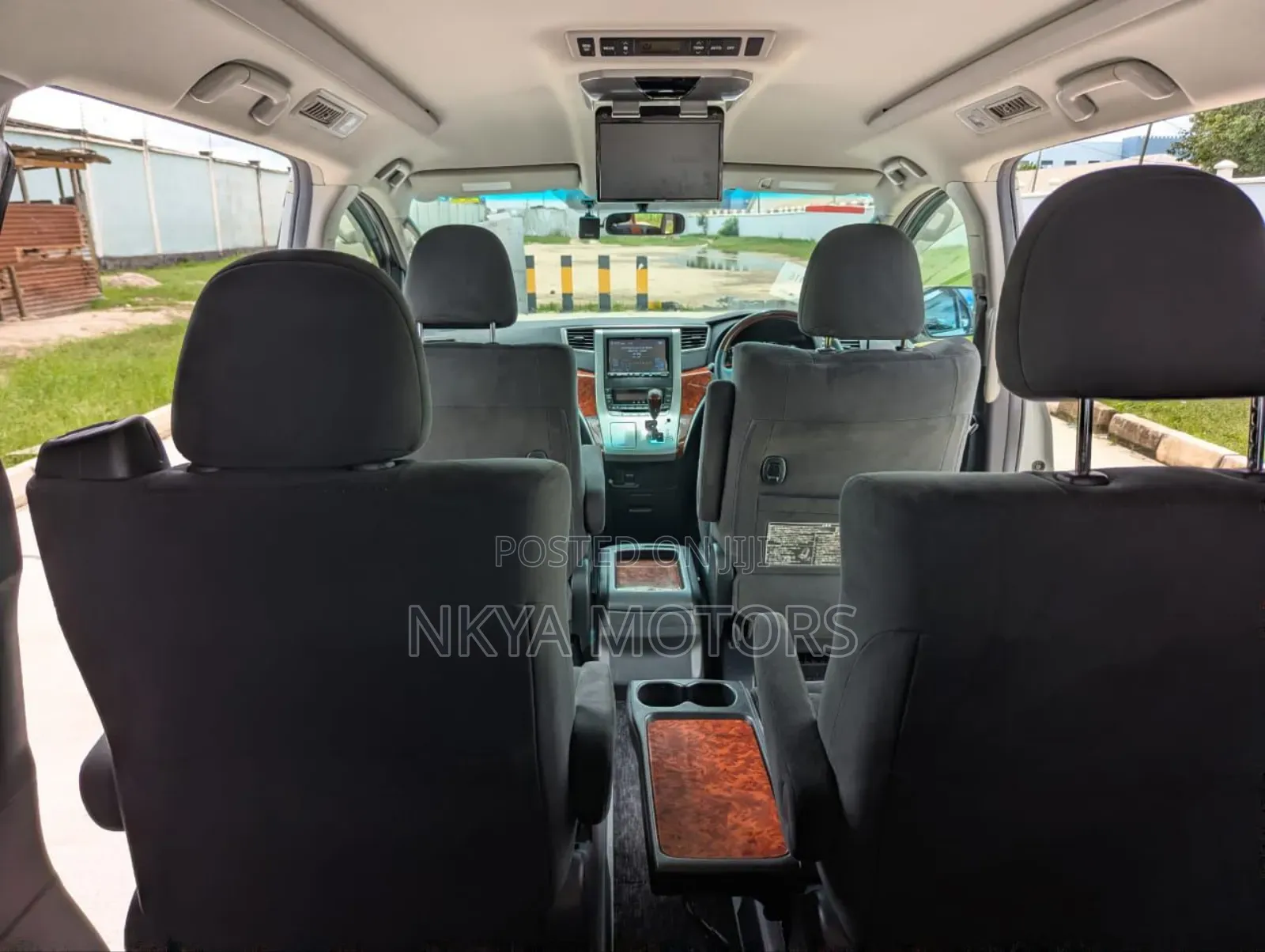 Toyota Alphard 2010 White
