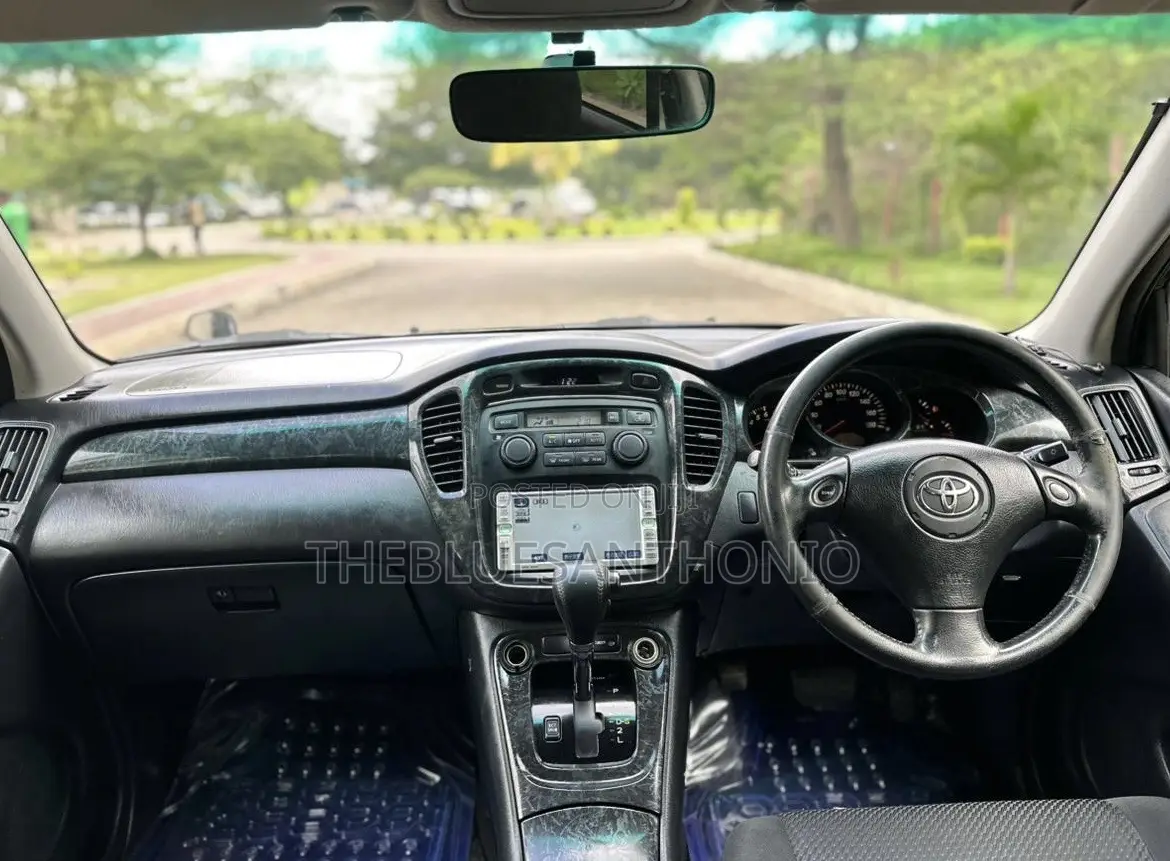 Toyota Kluger 2005 Black