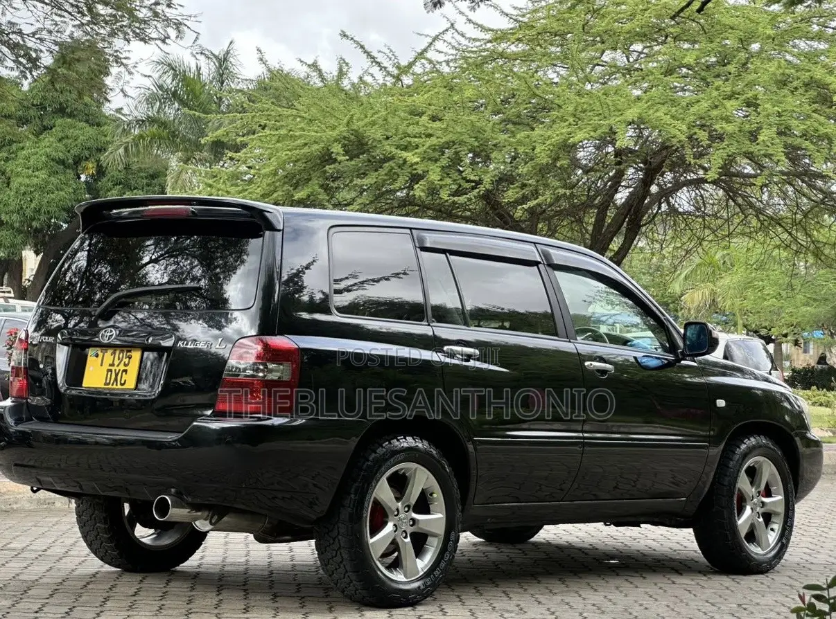 Toyota Kluger 2005 Black