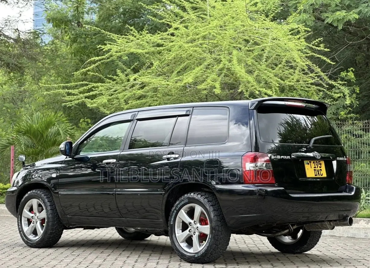 Toyota Kluger 2005 Black