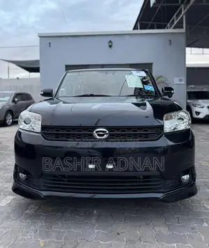 Toyota Corolla Rumion Hatchback 1.8 FWD 2013 Black