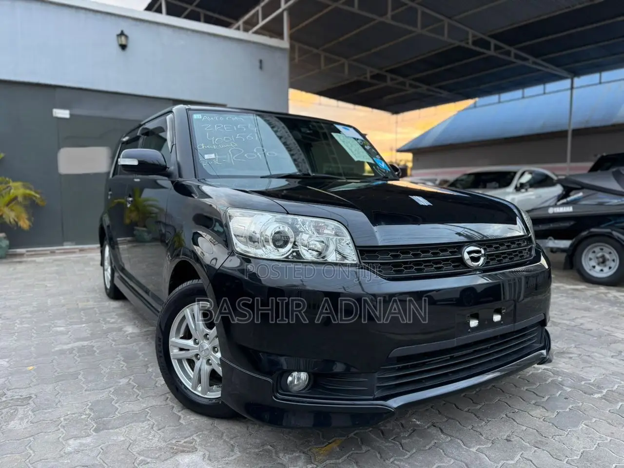 Toyota Corolla Rumion Hatchback 1.8 FWD 2013 Black