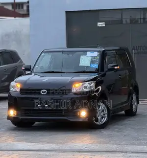 Toyota Corolla Rumion Hatchback 1.8 FWD 2013 Black