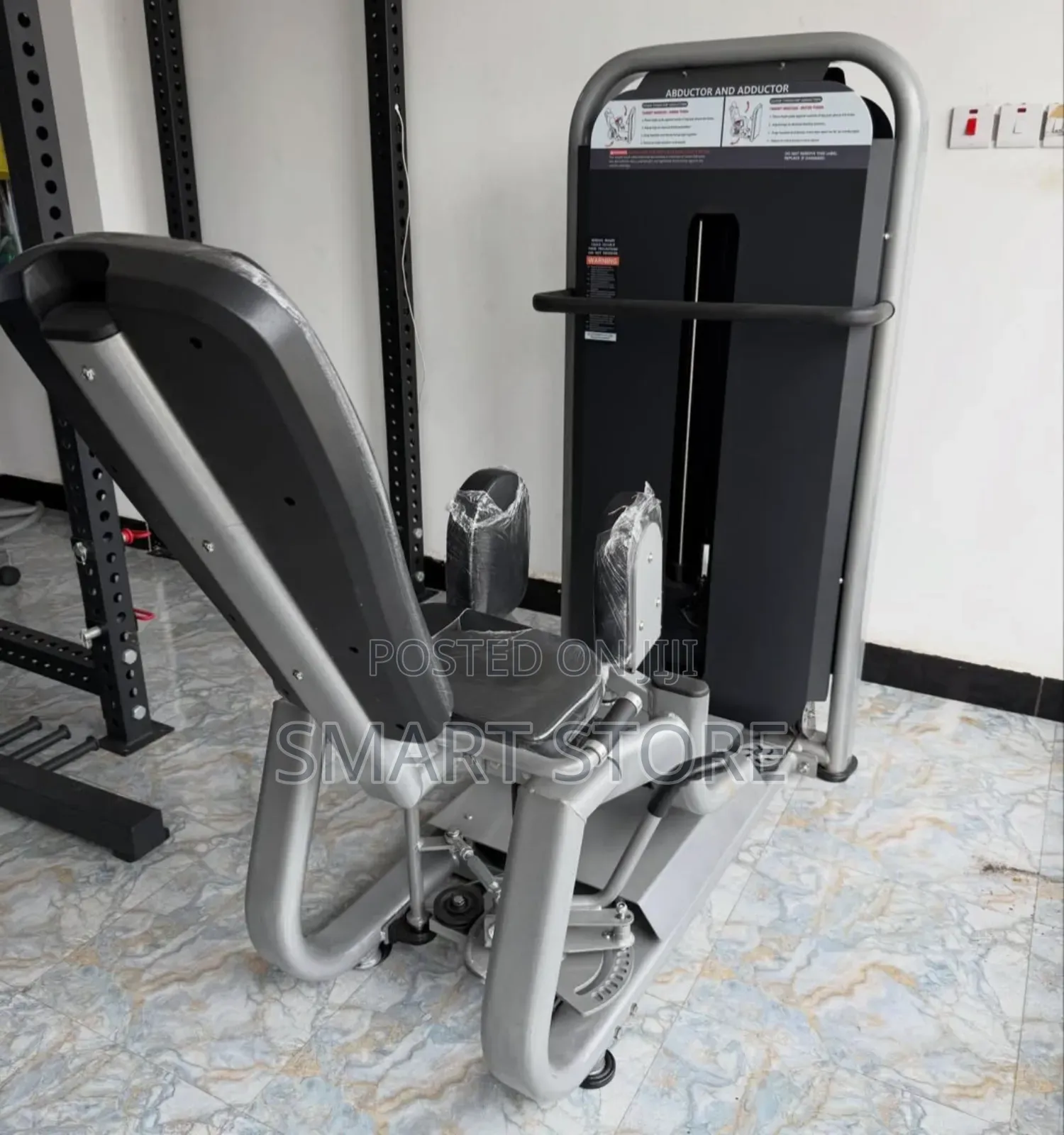 Hip Abductor Machine