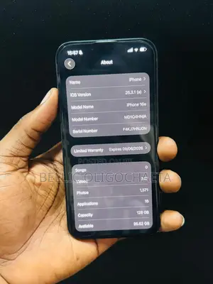 Apple iPhone 16e 128 GB Black