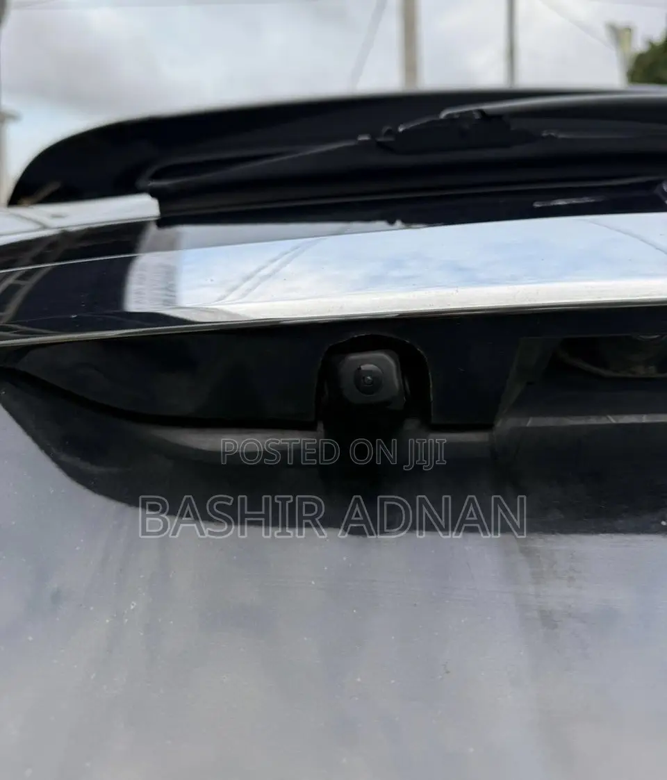 Toyota Corolla Rumion Hatchback 1.8 FWD 2013 Black