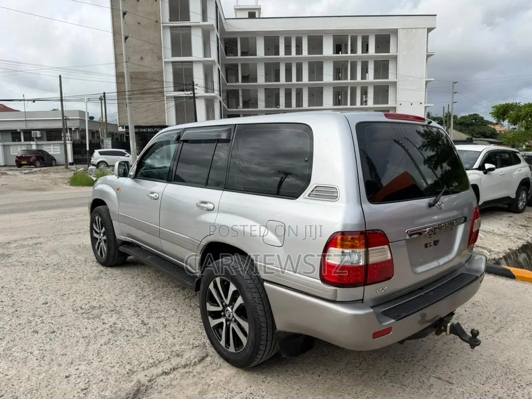 Toyota Land Cruiser 100 VX 4.2 4x4 2005 Silver