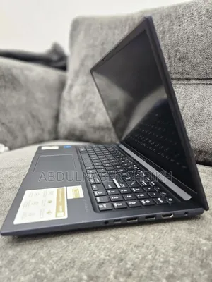 New Laptop Asus VivoBook 15 X505BA 8GB Intel Core i5 SSD 256GB