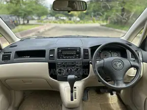 Toyota Corolla Spacio 2005 Beige