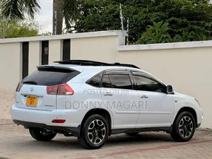 Toyota Harrier 2006 White