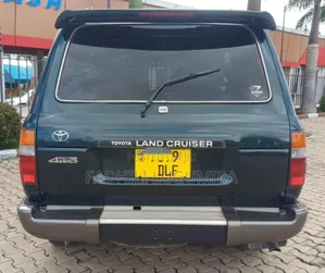 Toyota Land Cruiser 2004 Black