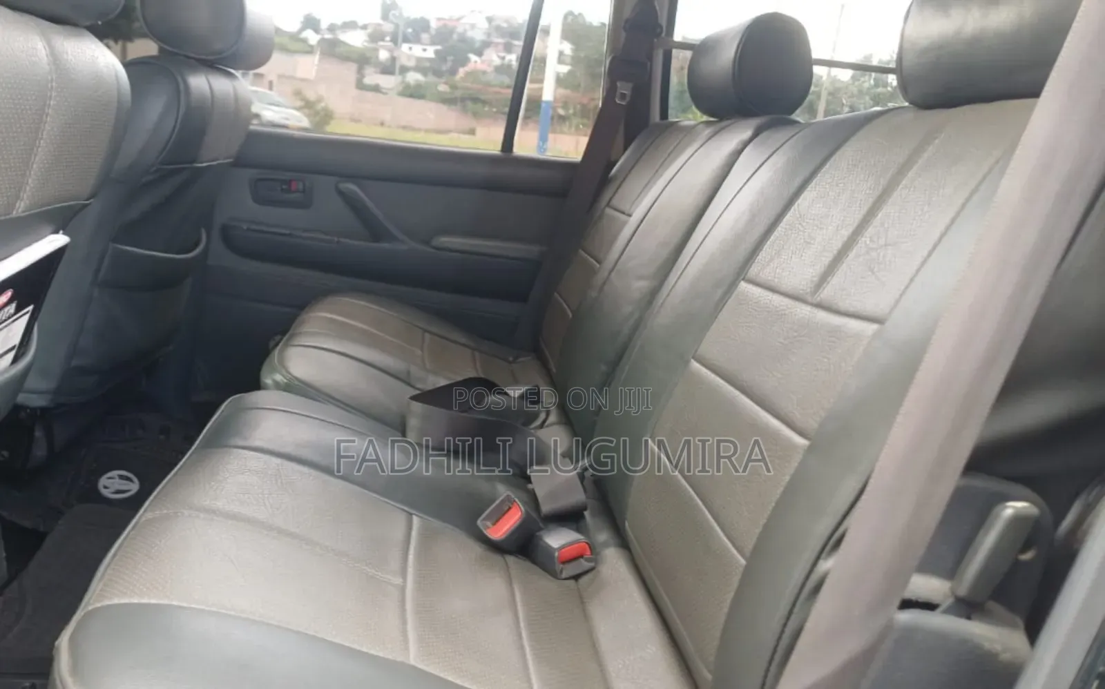 Toyota Land Cruiser 2004 Black