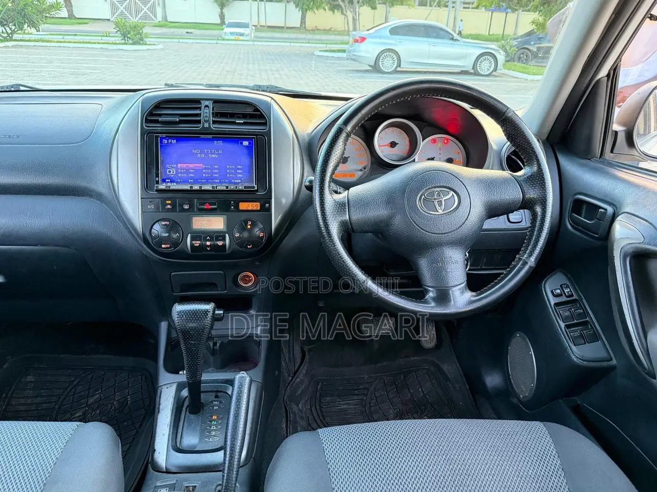 Toyota RAV4 2006 White