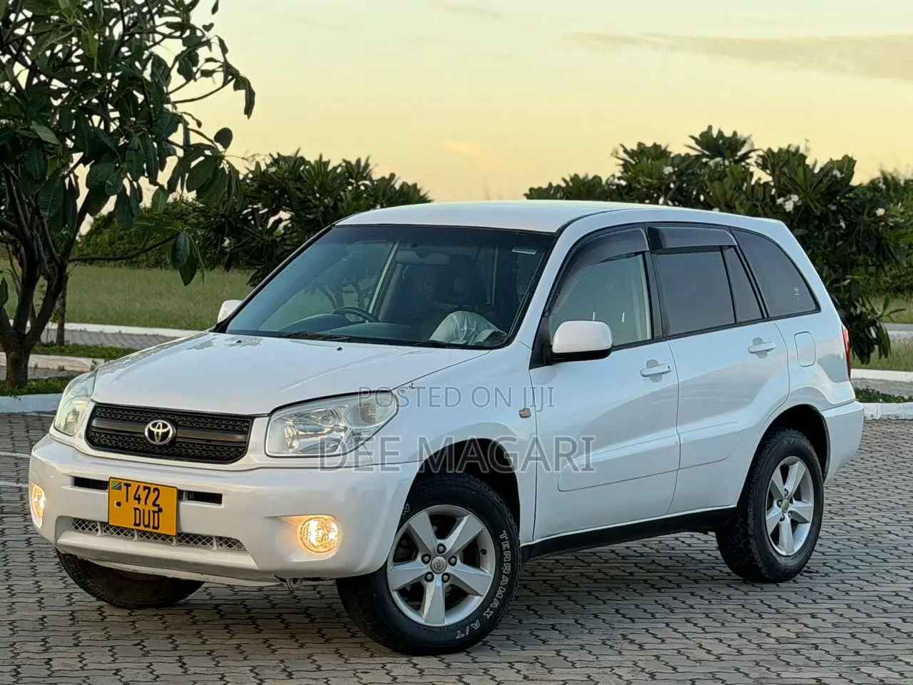Toyota RAV4 2006 White