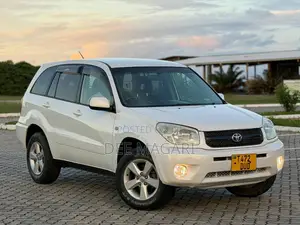 Toyota RAV4 2006 White
