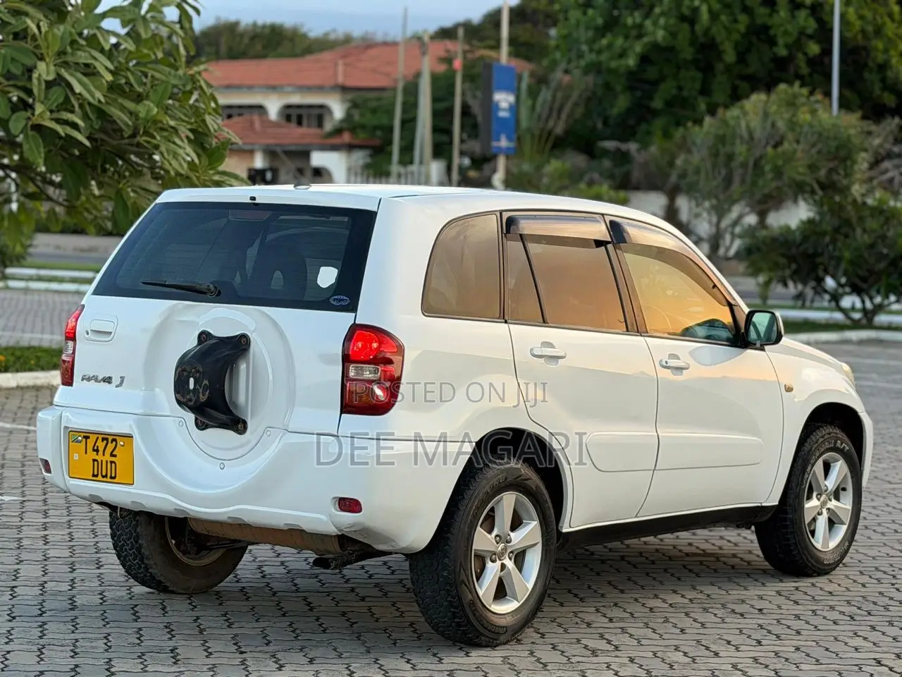 Toyota RAV4 2006 White