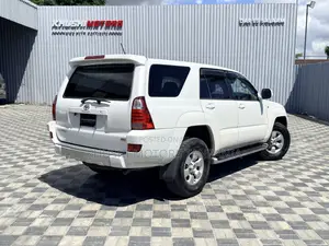 Toyota Hilux Surf 2003 White