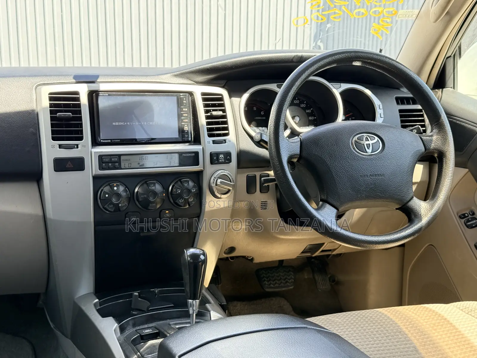 Toyota Hilux Surf 2003 White