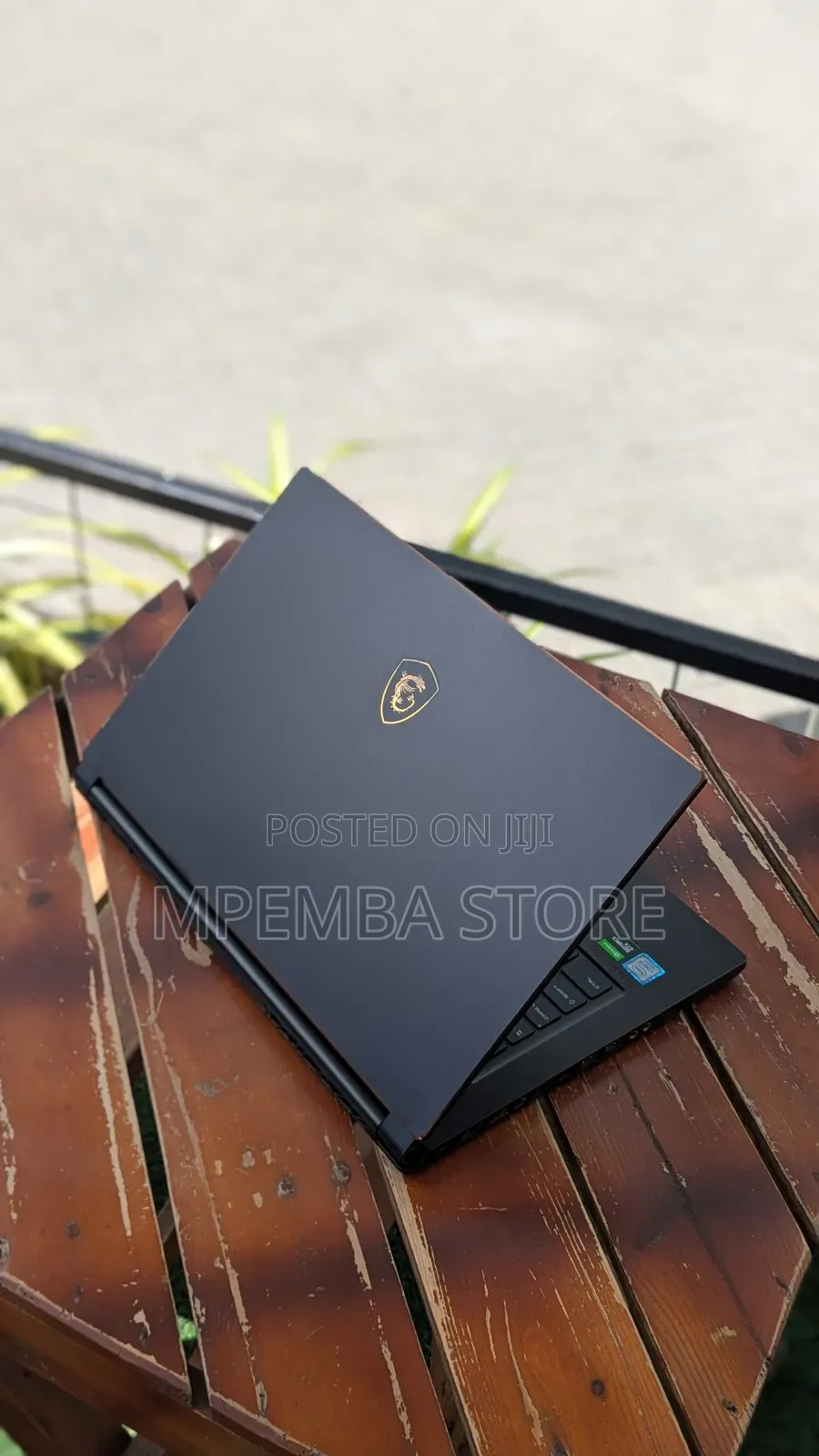 Laptop MSI GS65 Stealth Thin 8RE 16GB Intel Core i7 SSD 512GB