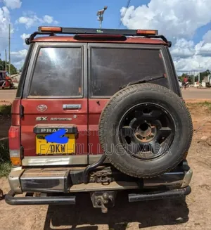 Toyota Land Cruiser Prado 2001 Red