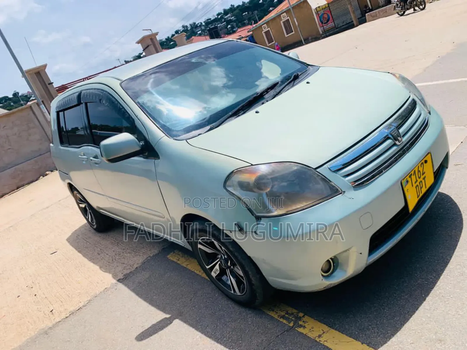 Toyota Raum 2004 Beige